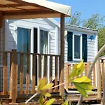 Mobilhome «aux Portes Du Soleil» 캠프장 *
