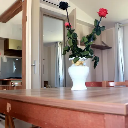 Mobilhome «aux Portes Du Soleil» *